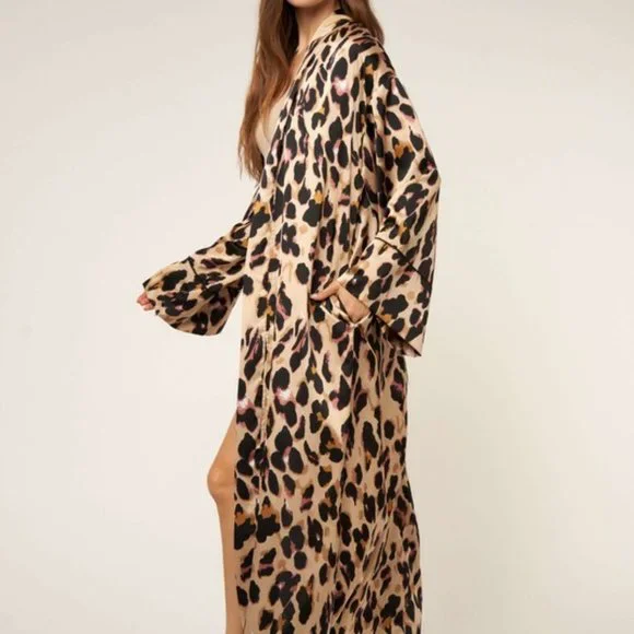 Maxi Leopard Kimono - Picture 10 of 10